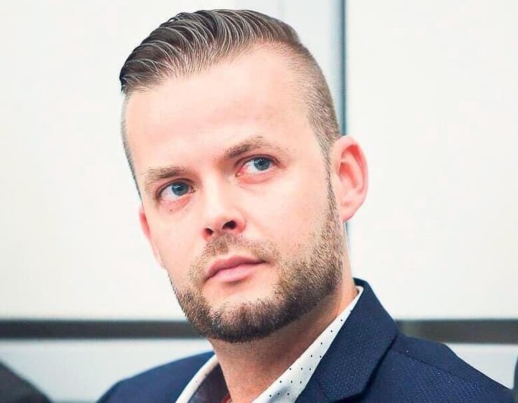 טום אלכסנדרוביץ