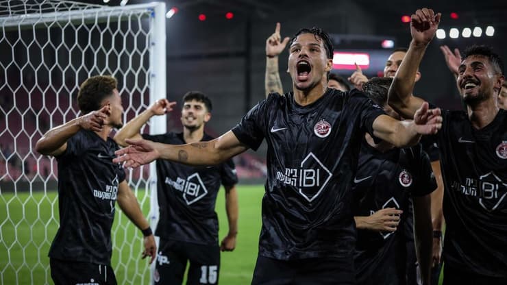 צ'יקו חוגג (צילום: עוז מועלם) צ'יקו חוגג