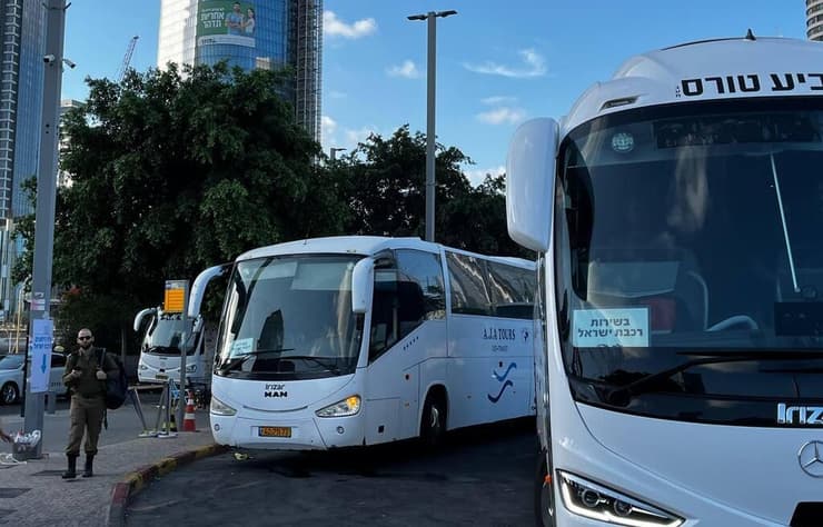 אי סדרים ועומס בתחנת סבידור מרכז בשל יום העצירה והמחאות למען החטופים