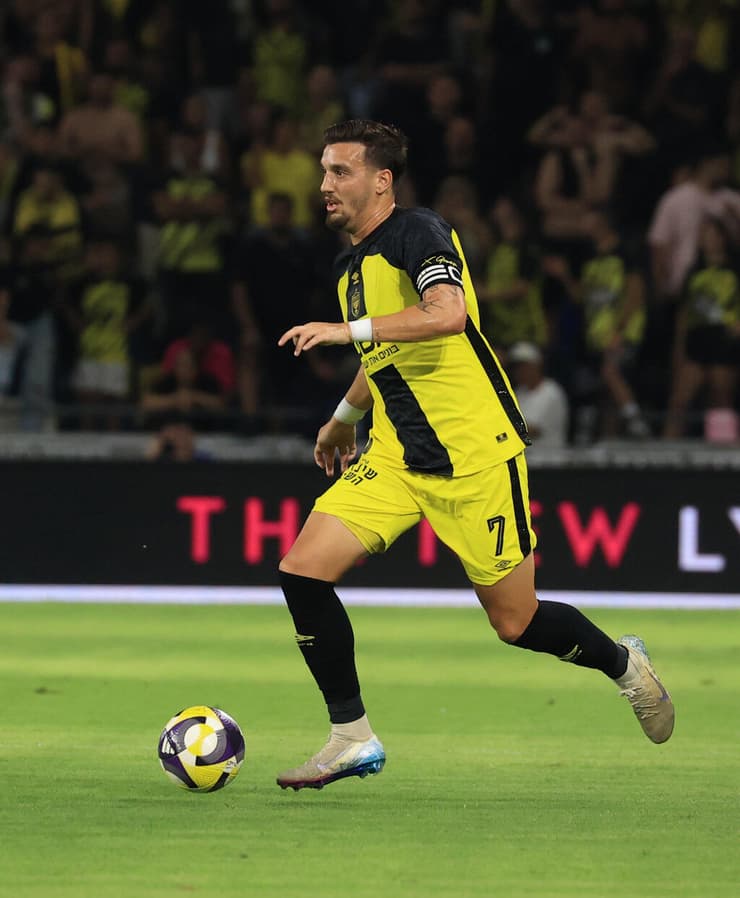 "אין אף אחד שהוא מעל המועדון". שועה (צילום: אלעד גרשגורן) שועה