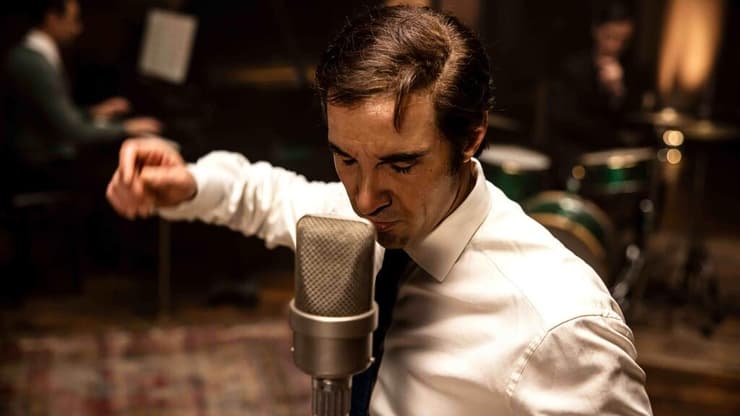 מתוך "מסייה אזנבור" (צילום: אנטואן אגודיאן ) מתוך "מסייה אזנבור"