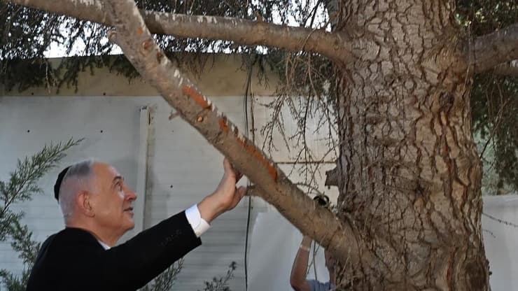 ראש הממשלה נתניהו בביקור בעפרה