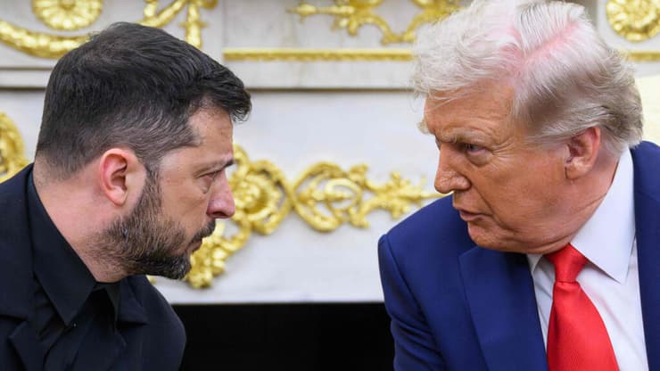 תסכים או שתישא בתוצאות. המסר הברור לזלנסקי מטראמפ (צילום: Mandel NGAN / AFP) פגישתם של זלנסקי וטראמפ בבית הלבן