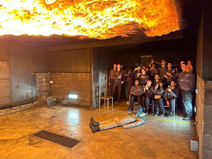 "חלק מההכנה לגיוס לצבא". תלמידי "ויצו נחלת יהודה" במחנה אימונים לכבאות והצלה בגרמניה   