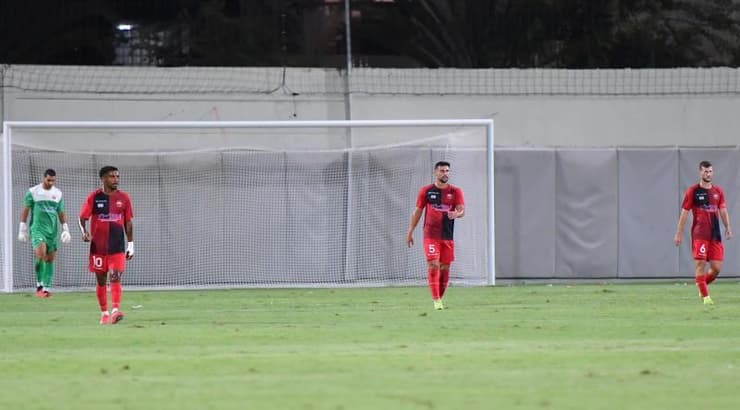 שחקני הפועל רעננה מאוכזבים (חגי מיכאלי) שחקני הפועל רעננה מאוכזבים