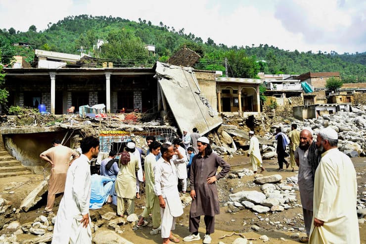 צילום: Abdul MAJEED / AFP מונסון ב צפון פקיסטן הצפות שיטפונות