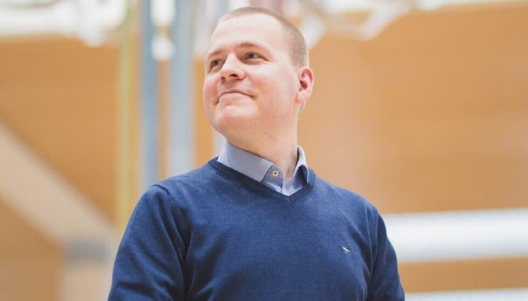 פינלנד חבר פרלמנט אמילי פלטונן התאבד