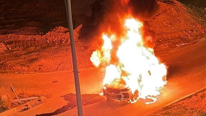 רכב התפוצץ ועלה באש באשקלון 