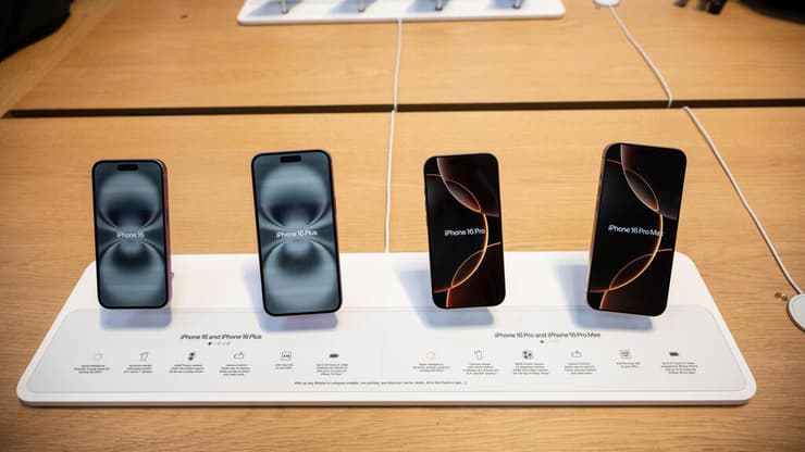האייפונים בדרך להתייקר (צילום: Victor J. Blue/Bloomberg) דגמי אייפון