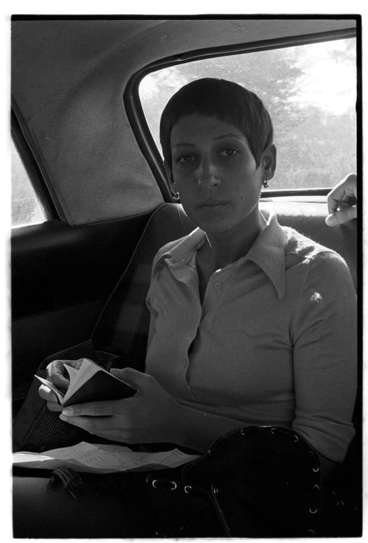 רבקה זהר מגיעה לקיסריה, 1970