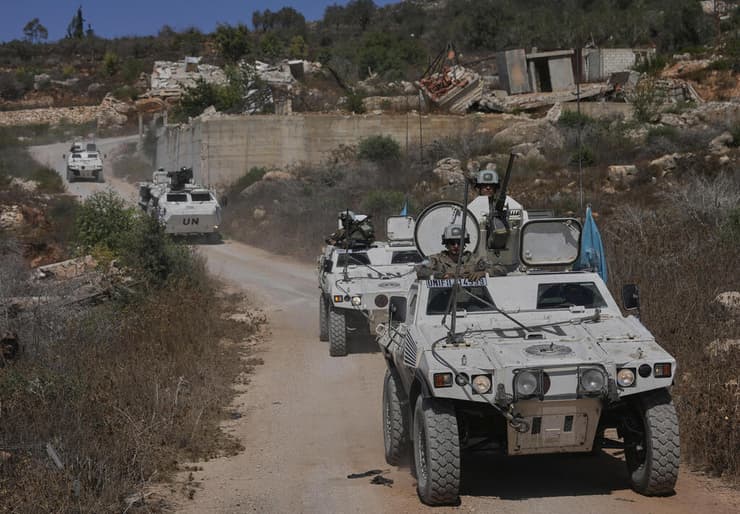כוחות יוניפי"ל בדרום לבנון (צילום: AP Photo/Hussein Malla) כוחות יוניפי"ל בדרום לבנון