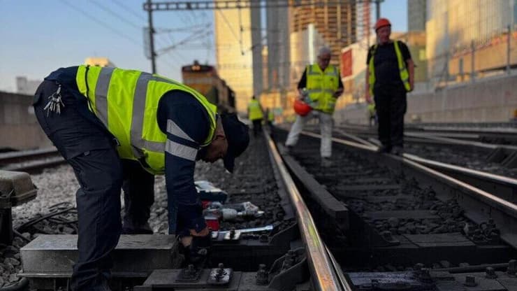 עבודות הבטיחות מהבוקר על מסילות הרכבת