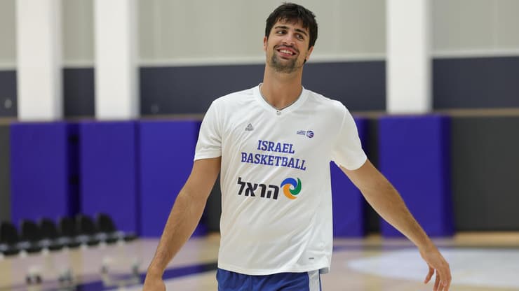 שחקן נבחרת ישראל דני אבדיה