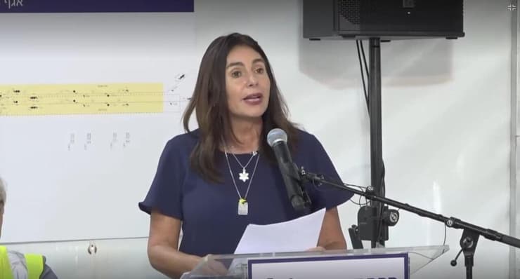 הישג גדול ביחס לתחזית. השרה מירי רגב (צילום: עידו ארז ) מסיבת עיתונאים עם מירי רגב
