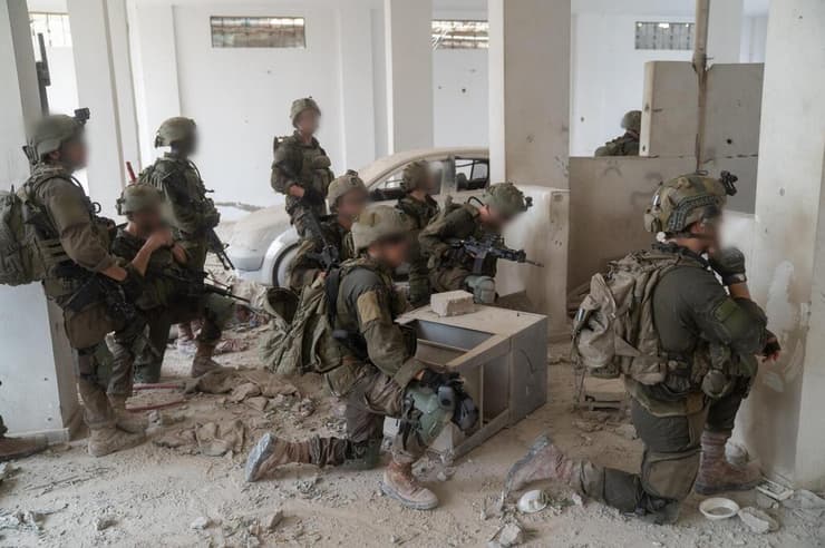 פעילות צה"ל בדרום חאן יונס (צילום: דובר צה"ל) פעילות כוחות צוות הקרב של חטיבת כפיר בדרום חאן יונס