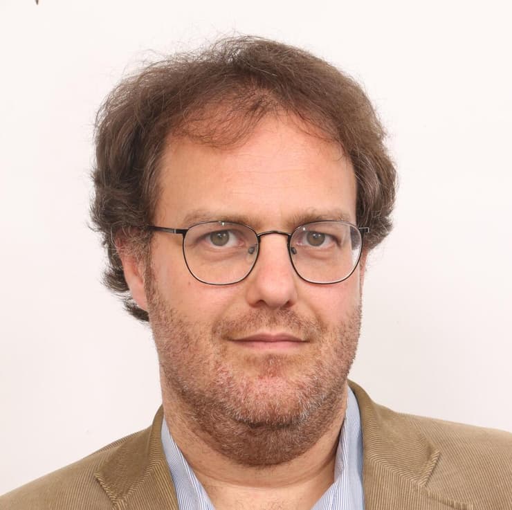 פרופ' אלון שב 