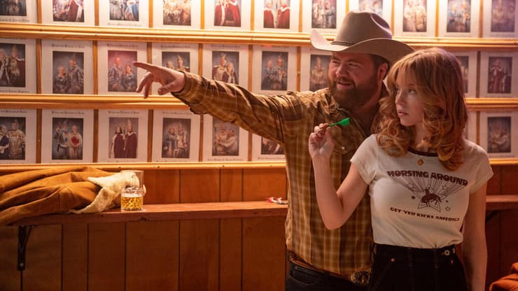 "אין לה שום עניין לשחק את המשחק הזה". מתוך "אמריקנה" (צילום: Ursula Coyote courtesy of Lionsgate) מתוך "אמריקנה"