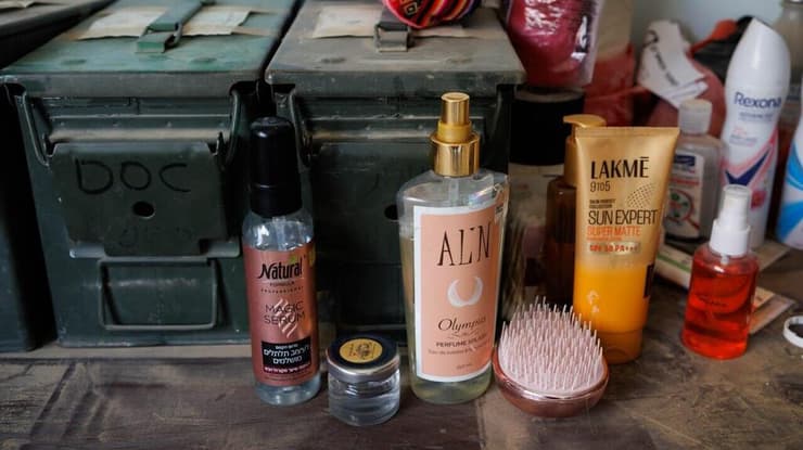 הלוחמות הפרמדיקיות שמתמרנות עם הלוחמים ברצועת עזה 