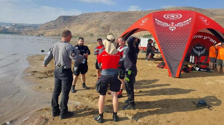 מבצע החיפושים בכינרת (צילום: דוברות יחידת להבה) חיפושים אחר שלומי בנאי