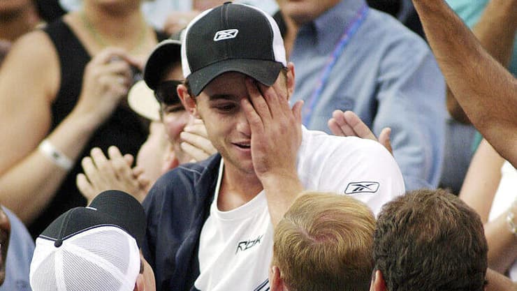 היום יש לו פודקאסט. רודיק אחרי הזכייה בארה"ב ב-2003 (צילום: Andy Roddick) רודיק אחרי הזכייה בארה"ב ב-2003