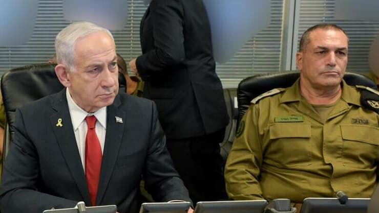 נתניהו בבור בקרייה