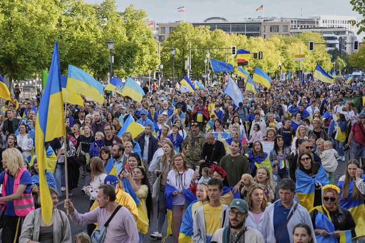 מציינים ב ברלין את יום העצמאות של אוקראינה