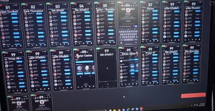 עשרות מסכים של סמארטפונים שמריצים הודעות 