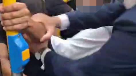 קיללו, דחפו וניפצו שמשות