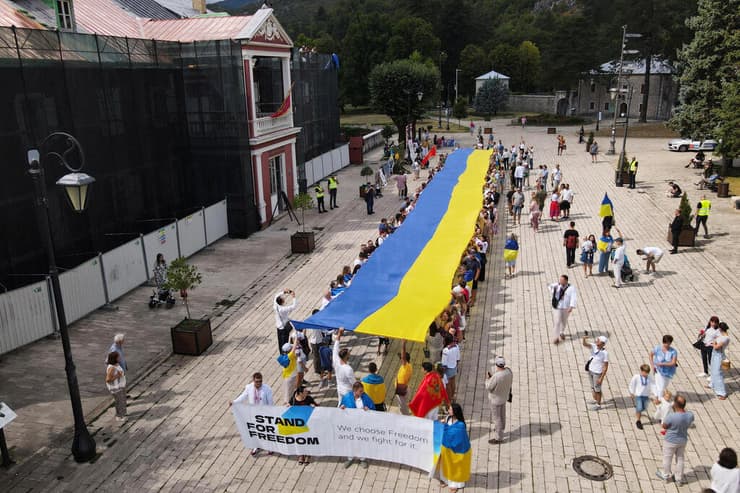 מציינים  בהלסינקי פינלנד את יום העצמאות של אוקראינה