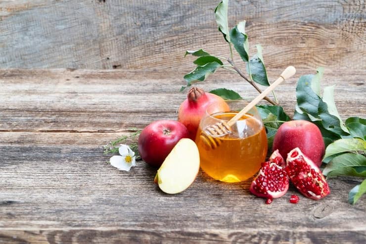 רימונים, תפוחים ודבש
