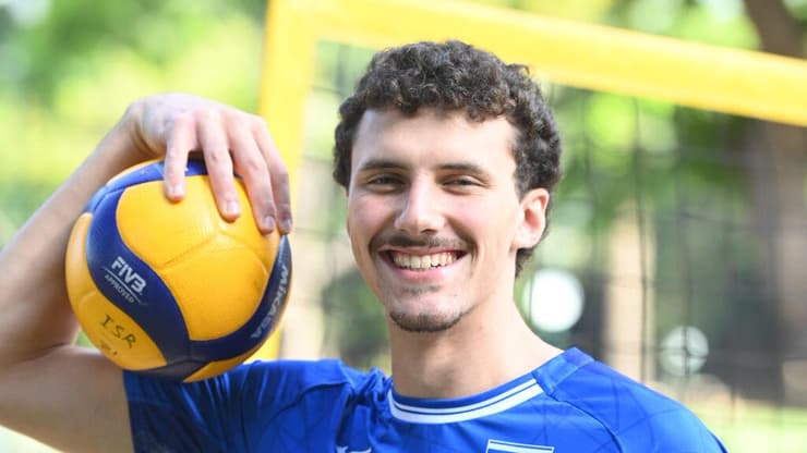 " מאמין בעבודה קשה, לא בקיצורי דרך". ליברמן (צילום: יאיר שגיא) ליברמן