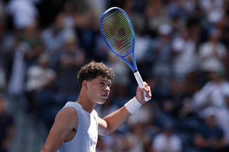 טיול. שלטון (צילום: AL BELLO / GETTY IMAGES NORTH AMERICA / AFP) בן שלטון