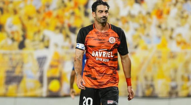 עומרי בן הרוש (שחר גרוס) עומרי בן הרוש