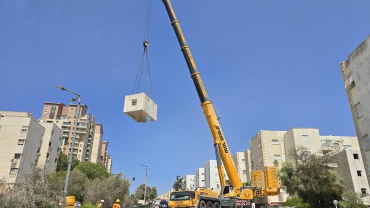קומת ממ"דים החלה לשקוע בבניין מגורים בחיפה