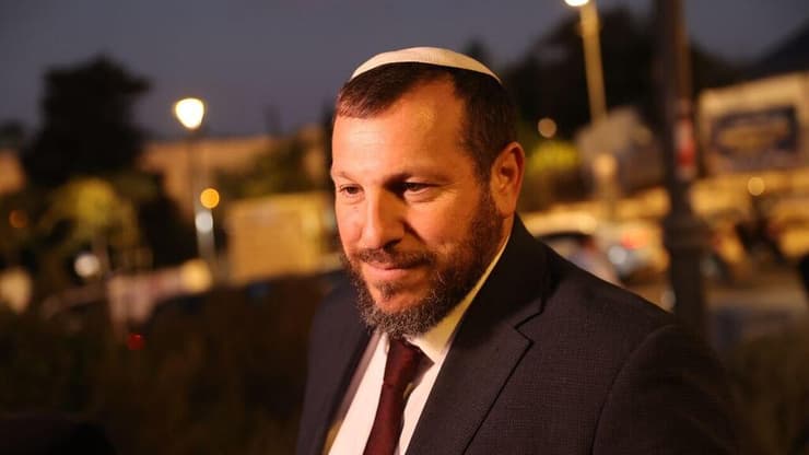 השר עמיחי אליהו. "ניצן אלון והקונספציה אשמים" (צילום: אלכס קולומויסקי) הח"כ עמיחי אליהו מגיע לאירוע מועצת בנימין בירושלים