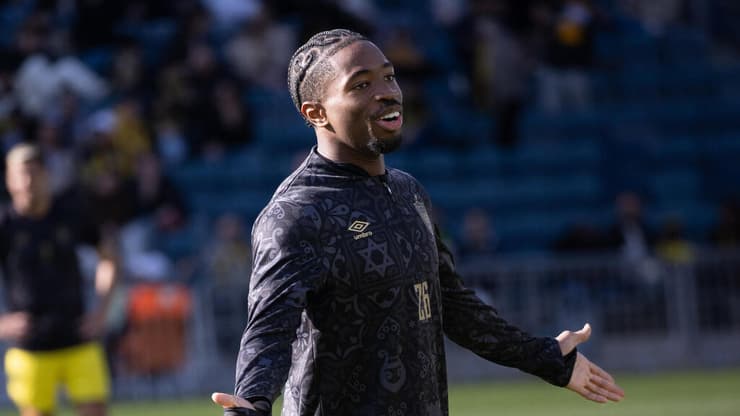 העסקה יוצאת לדרך. קאני (צילום: אלכס קולומויסקי) קאני