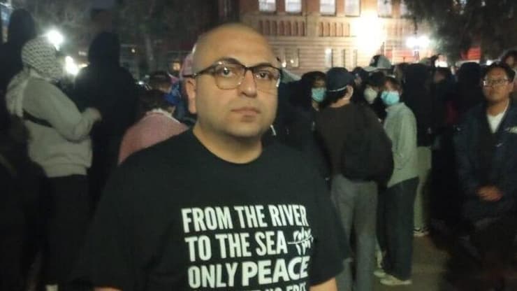 העיתונאי אמריקני אחמד פואד אל-חטיב