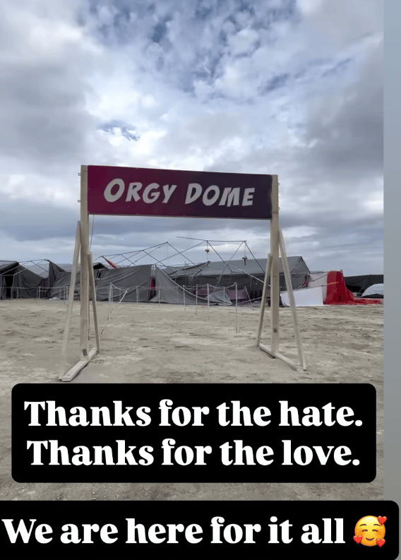 הריסות כיפת האורגיות (instagram / @orgydome) הריסות כיפת האורגיות