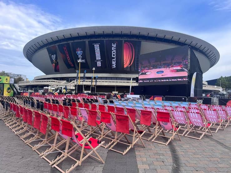 הכל מוכן לשריקת הפתיחה