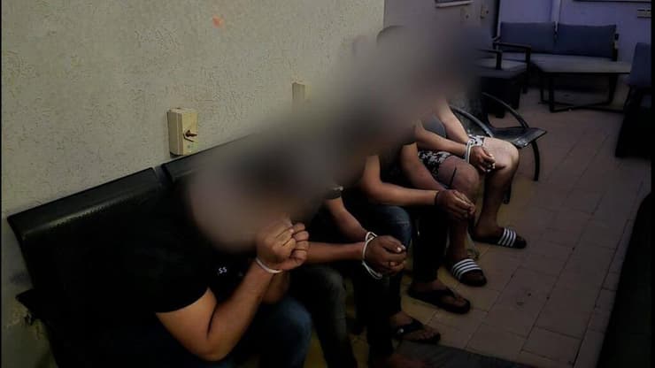 מעצר החשודים מעצר החשודים