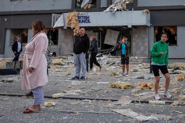 אוקראינה קייב מסוק כיבוי זירת פגיעה מתקפה רוסית