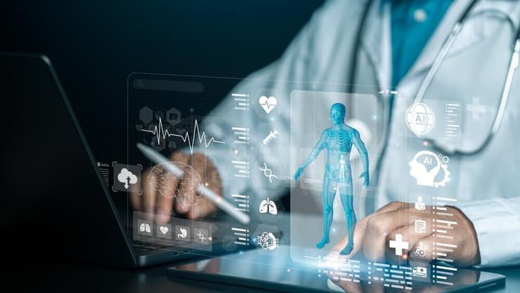 "בבתי ספר לרפואה עוסקים הרבה בשינון, אך השאלה היא כמה צריך לשנן כיום, כשניתן לקבל את כל המידע תוך שנייה וחצי ובקלות" (צילום: shutterstock) AI בשירות רדיולוגיה