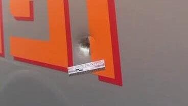 פגיעה באוטובוס בטייבה שני כדורים פגעו באוטובוס