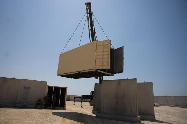 תיעוד מתהליכי הקמת מתחמי חלוקת הסיוע ההומניטרי ברצועת עזה