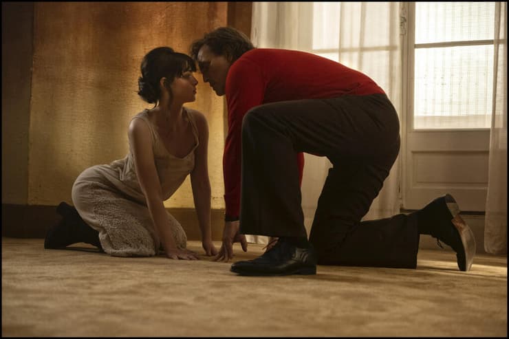 מתוך "להיות מריה". ורטולומיי: "לא פחדתי לגלם את שניידר" (צילום: באדיבות yes) מתוך "להיות מריה"