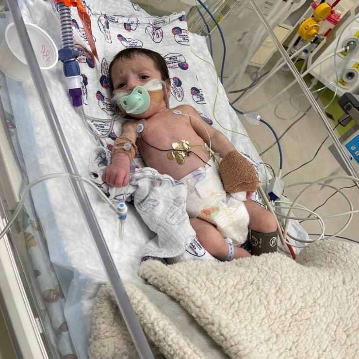 "הלוואי שהורים אחרים לא יחוו את מה שעברנו". בניה קלימי נדבק ב-RSV (צילום: אלבום פרטי) בניה קלימי נדבק בווירוס RSV