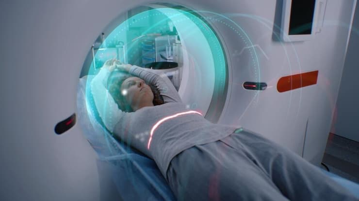 האבחנות בצילומי הרנטגן אומתו באמצעות ממצאי CT או MRI ובידי רדיולוגים מומחים (צילום: Shutterstock) AI בשירות רדיולוגיה