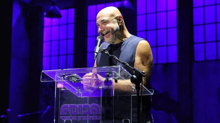 דביר בנדק מדבר בטקס האשכבה