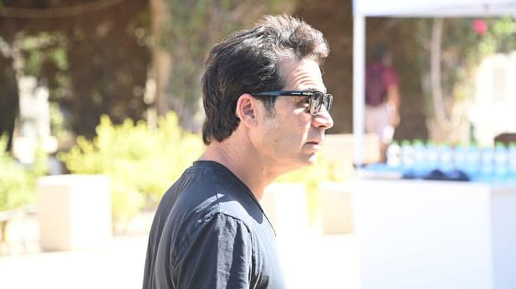 אביב גפן בהלווייתו של דן מרגלית ז"ל