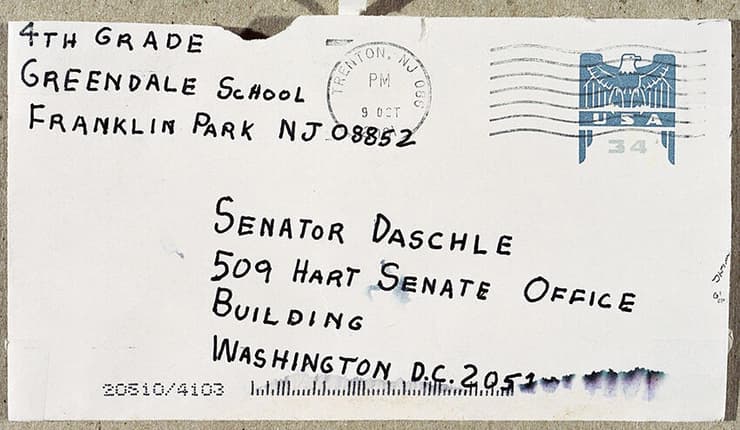 סכנה נוספת שעלינו ללמוד להתמודד איתה היא הטרור הביולוגי. מעטפה שנשלחה לסנטור אמריקאי ב-2001, והכילה נבגים של חיידקי גחלת